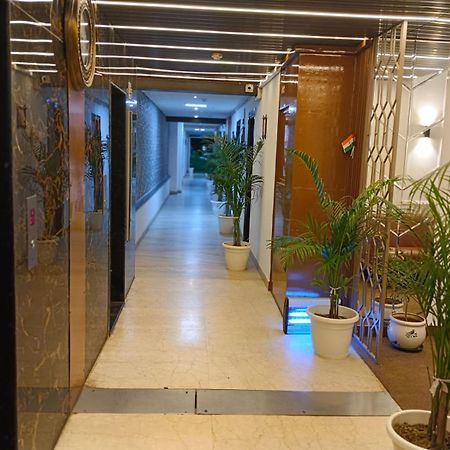 The Dwelling Paradise Ξενοδοχείο Greater Noida Εξωτερικό φωτογραφία