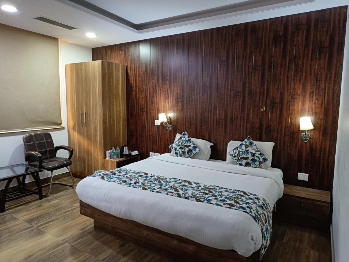 The Dwelling Paradise Ξενοδοχείο Greater Noida Εξωτερικό φωτογραφία