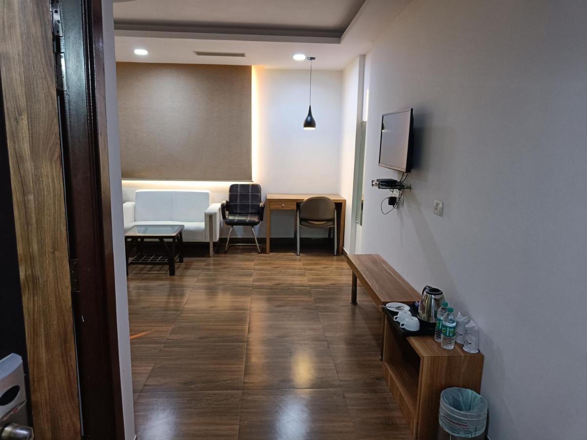 The Dwelling Paradise Ξενοδοχείο Greater Noida Εξωτερικό φωτογραφία