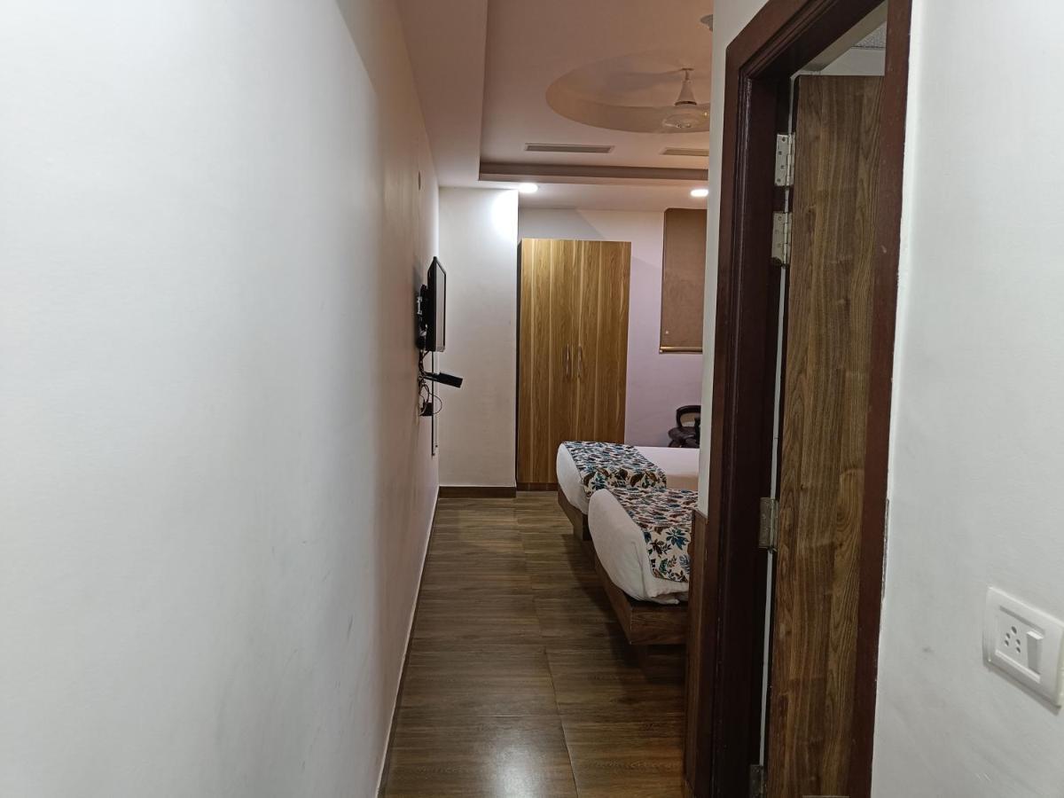 The Dwelling Paradise Ξενοδοχείο Greater Noida Εξωτερικό φωτογραφία